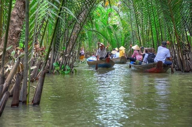 kinh nghiem di tour du lich mien tay mua nuoc noi gia re 567230