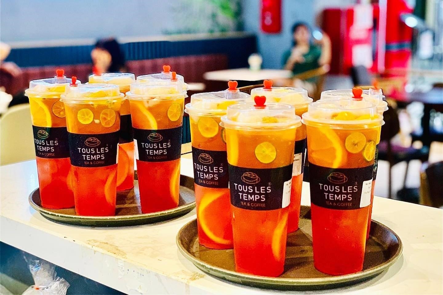 Tous Les Temps Coffee Grand World là một quán cà phê nổi tiếng, nằm trong khu vực Grand World. Quán cà phê này được biết đến với không gian sang trọng và phục vụ các loại thức uống đa dạng, từ cà phê truyền thống đến các loại đặc sản độc đáo.