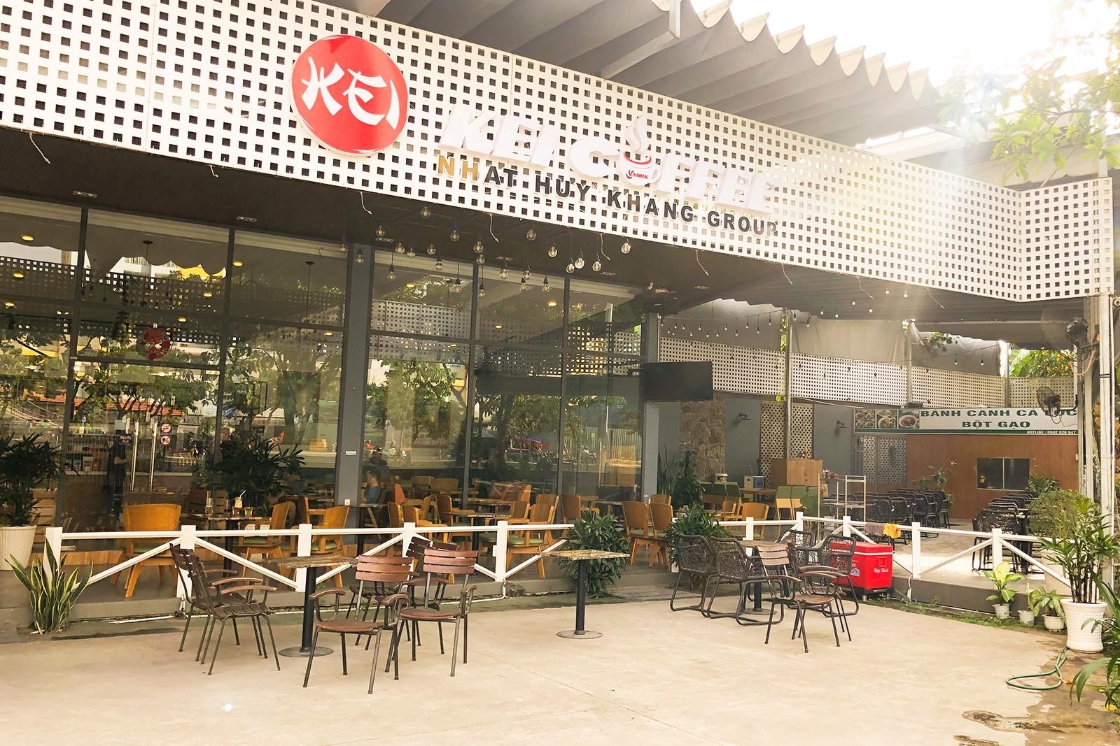 KEI Coffee City Gate là một quán cà phê nổi tiếng tại thành phố Gate, với không gian thiết kế hiện đại, phục vụ đa dạng các loại đồ uống cà phê chất lượng, cùng không gian thoáng đãng và thuận tiện để bạn thư giãn và tận hưởng không khí của thành phố.