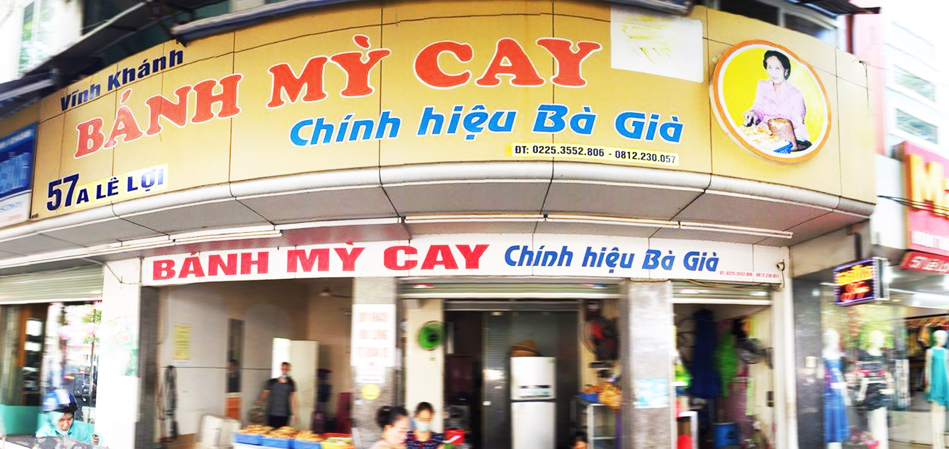 bánh mỳ cay bà già