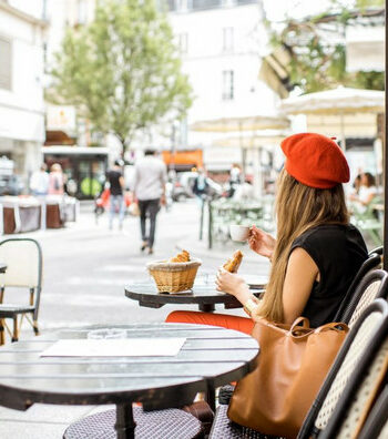 cafe eating alone 1 1024x676 1376