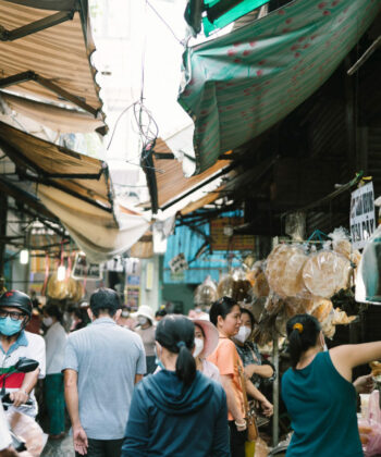 chợ bà hoa