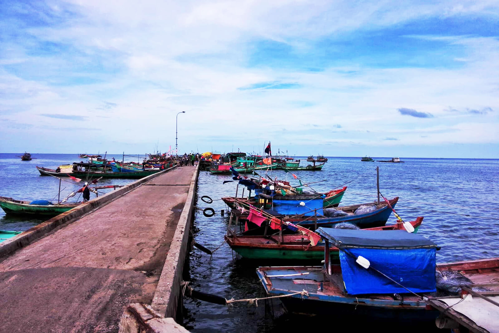 làng chài hàm ninh