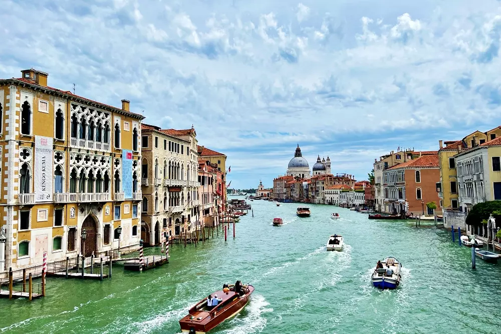 grand canal 39