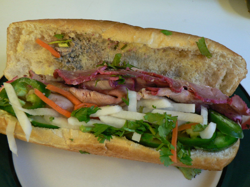 am-thuc-ha-noi-banh-mi-1