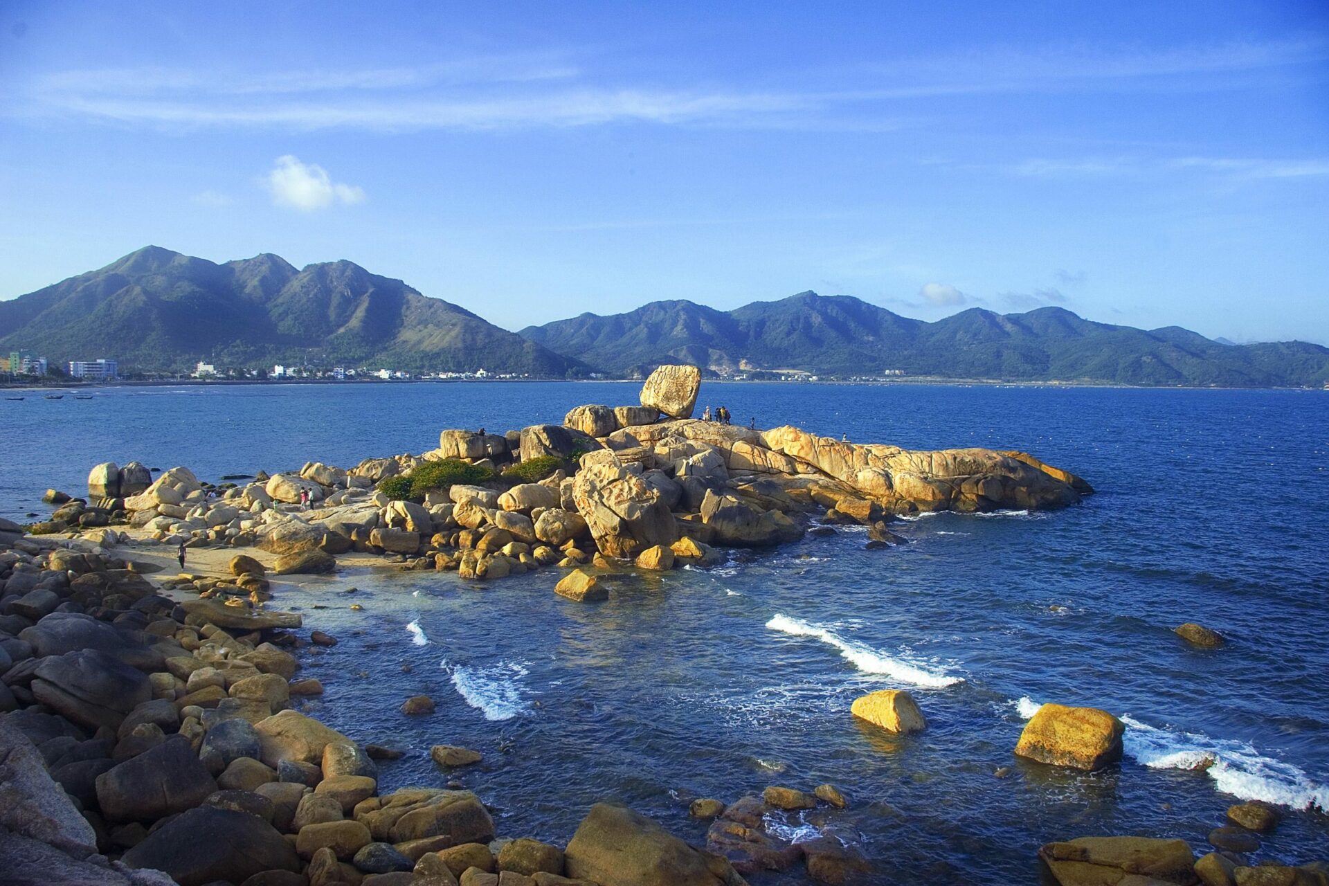 hòn chồng nha trang