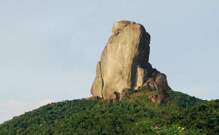 kham-pha-nui-da-bia-tinh-phu-yen