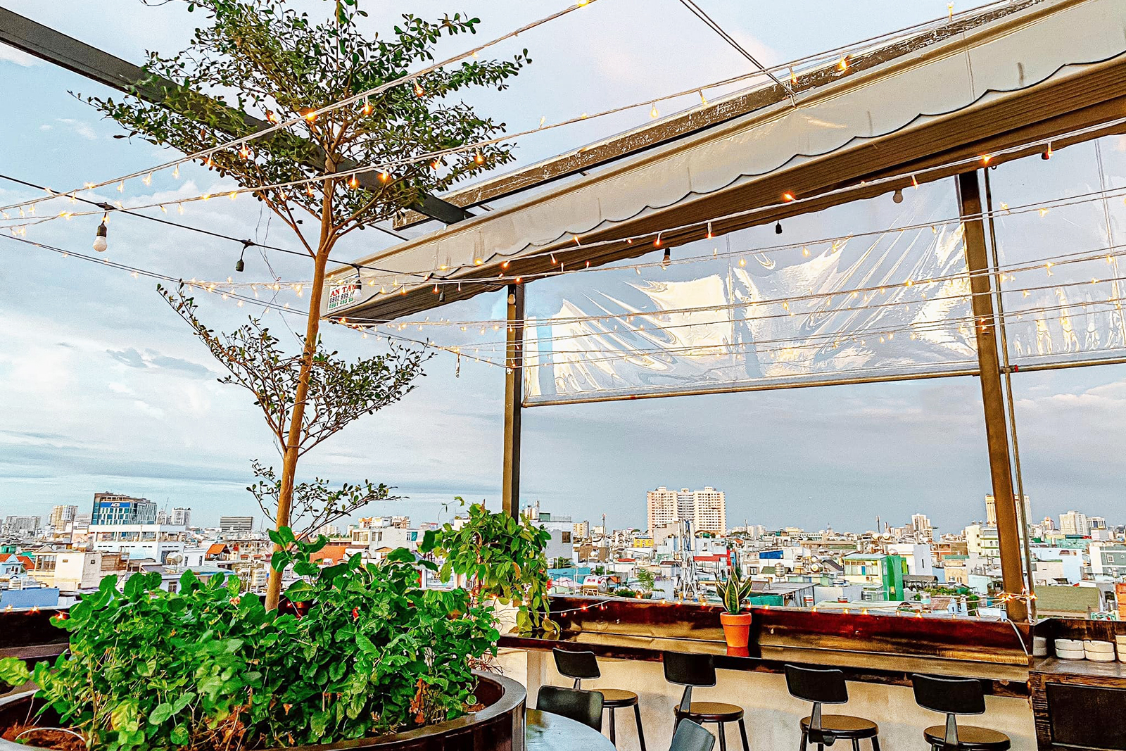 cafe rooftop sài gòn