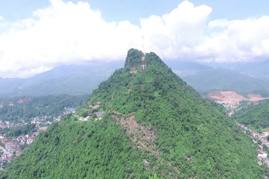 nui cam ha giang 1